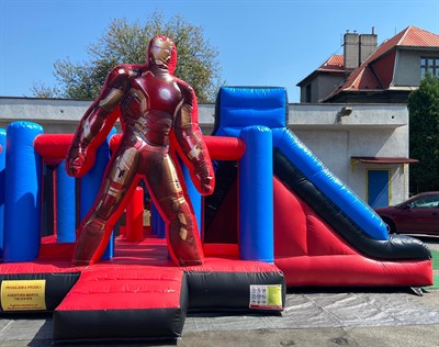 Skákací hrad Ironman